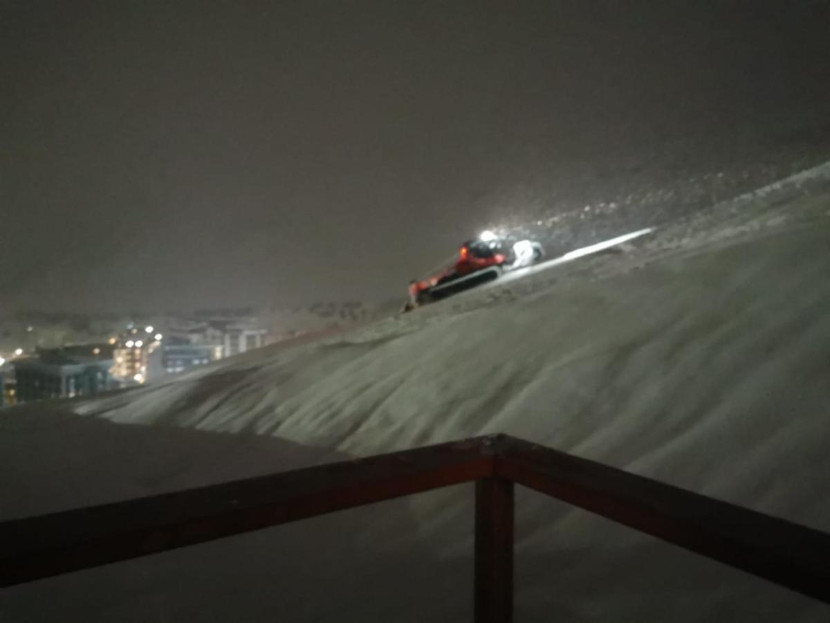 Home On Slopes, The Slope N°3 Is Under The Balcony! 브루일서비니아 외부 사진