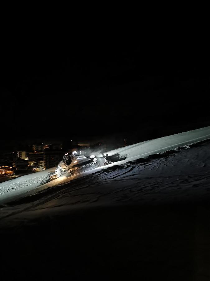 Home On Slopes, The Slope N°3 Is Under The Balcony! 브루일서비니아 외부 사진